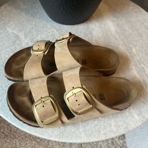 Arizona Big Buckle Nubuck Leather Sandals- Sandcastle